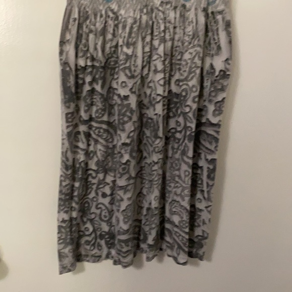 Soft swingy tank dress with fun pattern - Picture 6 of 7